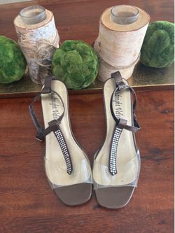 Bronze color strap sandals  w/ stud diamond