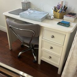 Free Desk