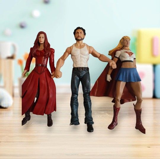 Supergirl JEAN GREY ( Wolverine Loose Foot) Action Figures $30 Oh Best Offer