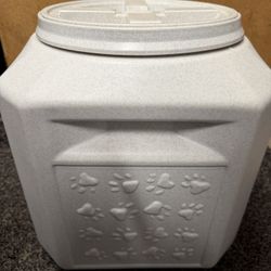 Vittles Vault Gamma2 Dog/Cat Food Container