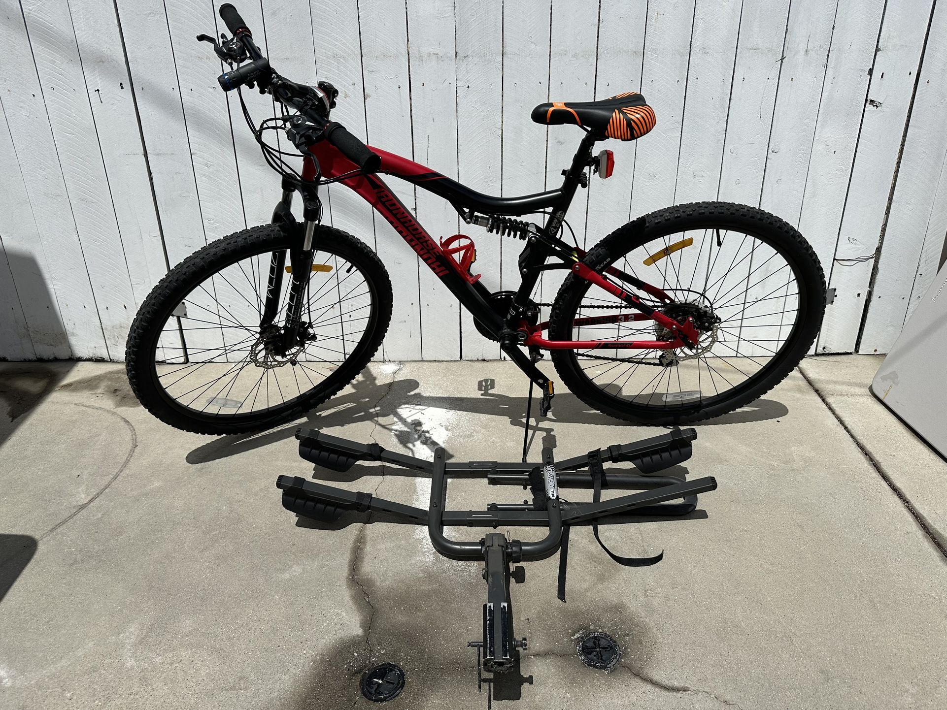 Mountain Bike Iron Horse Warrior 3.2 And Bike Rack