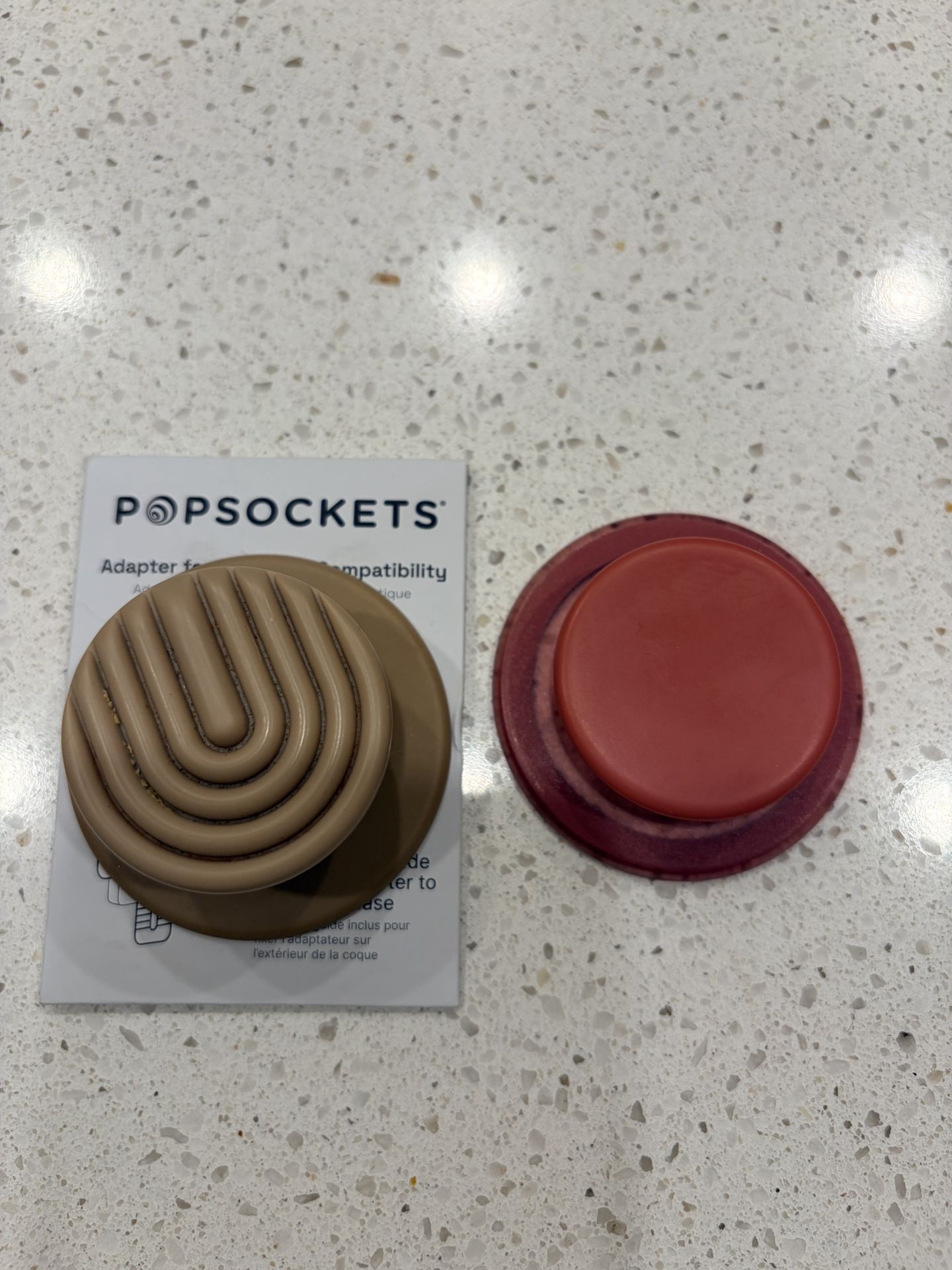 Pop sockets