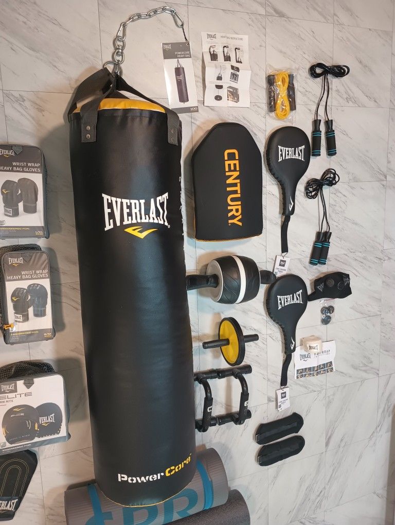 BRAND NEW HOME GYM COMPLETE BOXING GEAR COMBO EVERYTHING YOU NEED - $400 (Harahan)