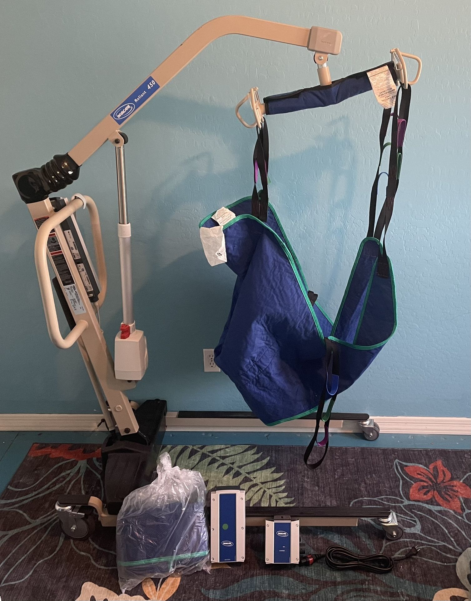 Invacare Reliant 450 Electric Patient Lift 450lb With 2 Batteries And Slings