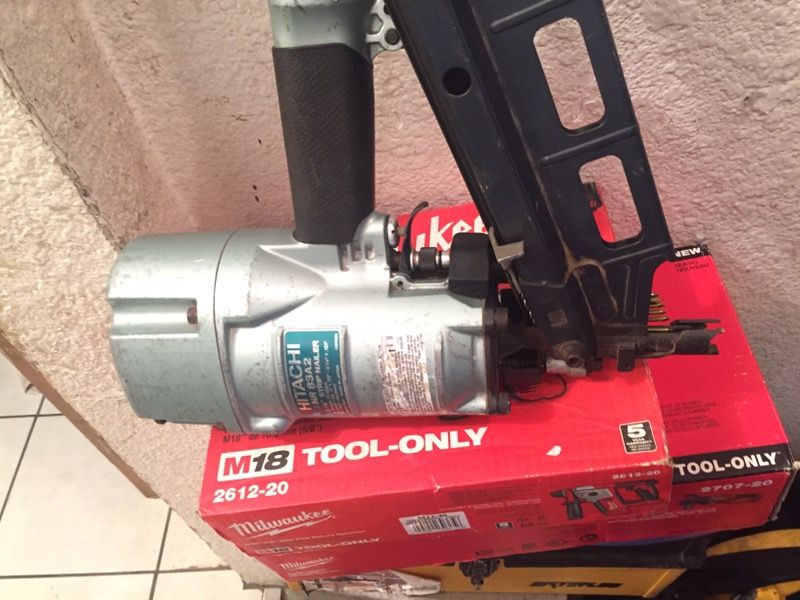 HITACHI NR83A2 3 1/4 FRAMING NAILER WITH DEPTH ADJUSTMENT MADE IN JAPAN EXCELLENT CONDITION