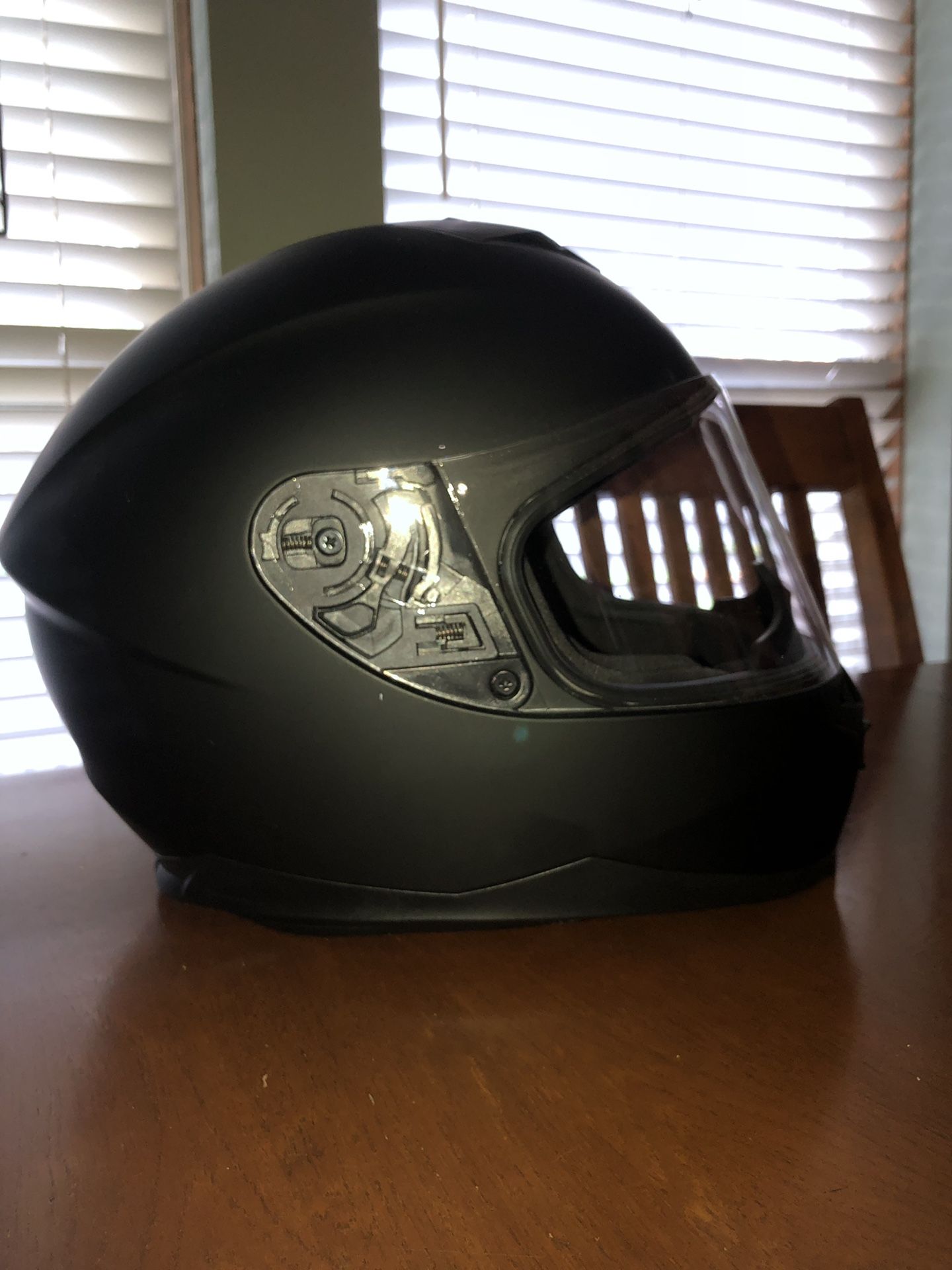 Motorcycle helmet