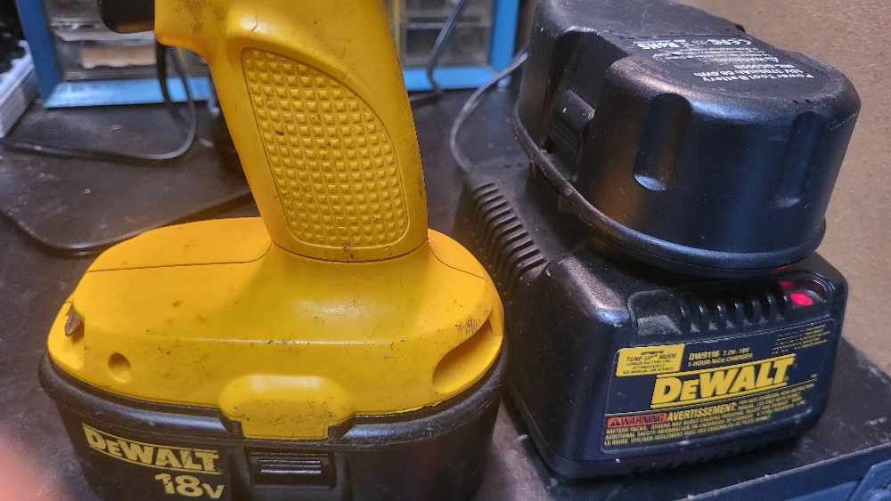 DeWalt DW959 18V DRILL