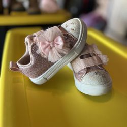 Twinkle Toes Toodler Size 6