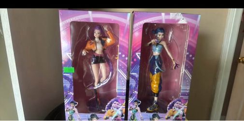 Kpop collectibles figures