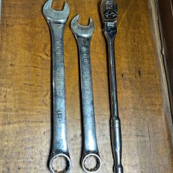 Wrenches And Ratchet 