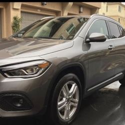 Mercedes GLA 250 4 matic 2021