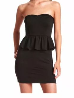 New stretchy, Black Peplum Mini Dress, with zipper closure, size small