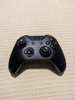 Black Xbox One Controller Fully Functional and Works