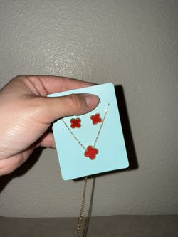 Conjunto De Collar Y Aretes 