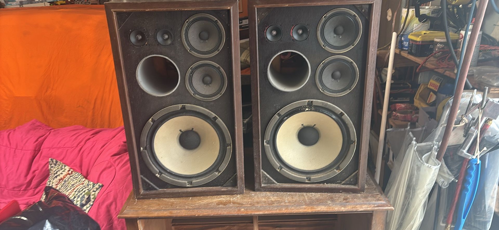 Sansui Speakers Sp200