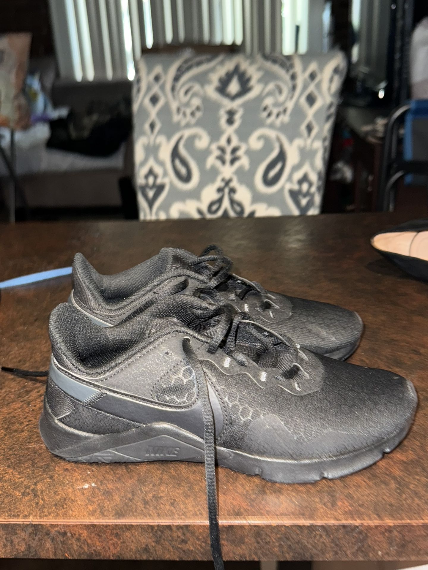Nike Women’s Legend Essential 2