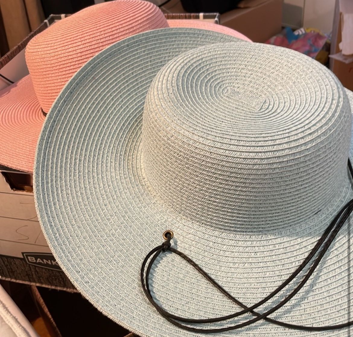 NEVER WORN Set of 2 Sun hats 