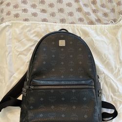 MCM Backpack Medium Black
