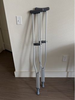 Adjustable Aluminum Crutches