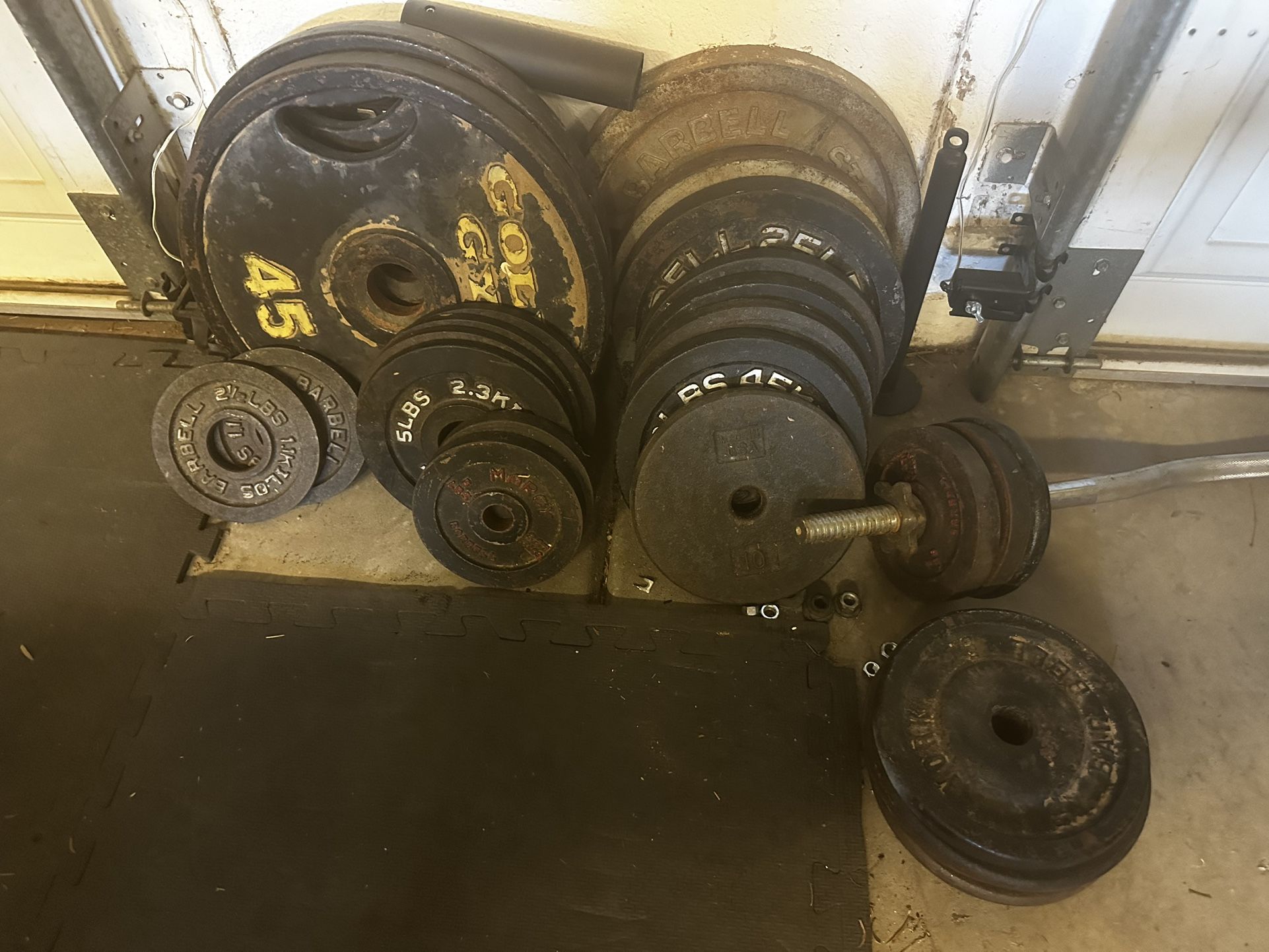 Tons Of Weights And IMPEX Power House 1900 Weight Bench with Preacher Curls 