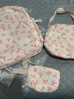 New Backpack Bow Design