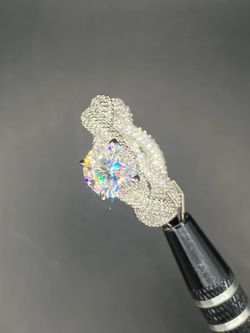 Moissanite Diamond Ring