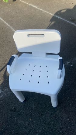 Shower chair like new, pick up. E.  Side.  Tacoma
