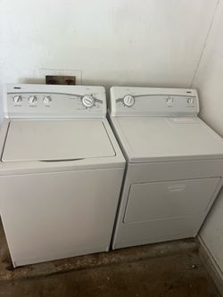 Washer and dryer Kenmore set