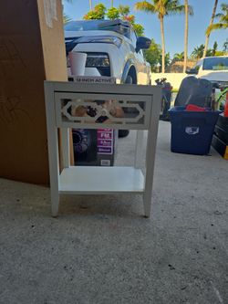 Cute little white table with mirror