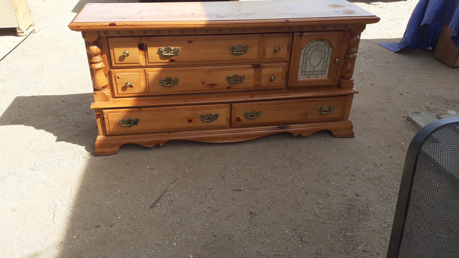 Dresser