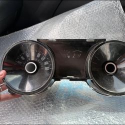 2014 ford mustang GT gauge cluster 