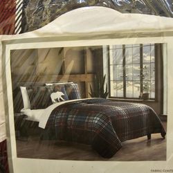 KING SIZE 4 PIECES QUILT SET 