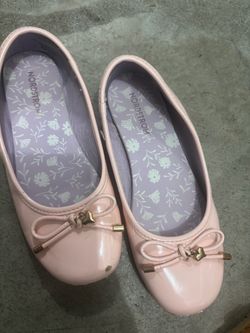 Girls flats