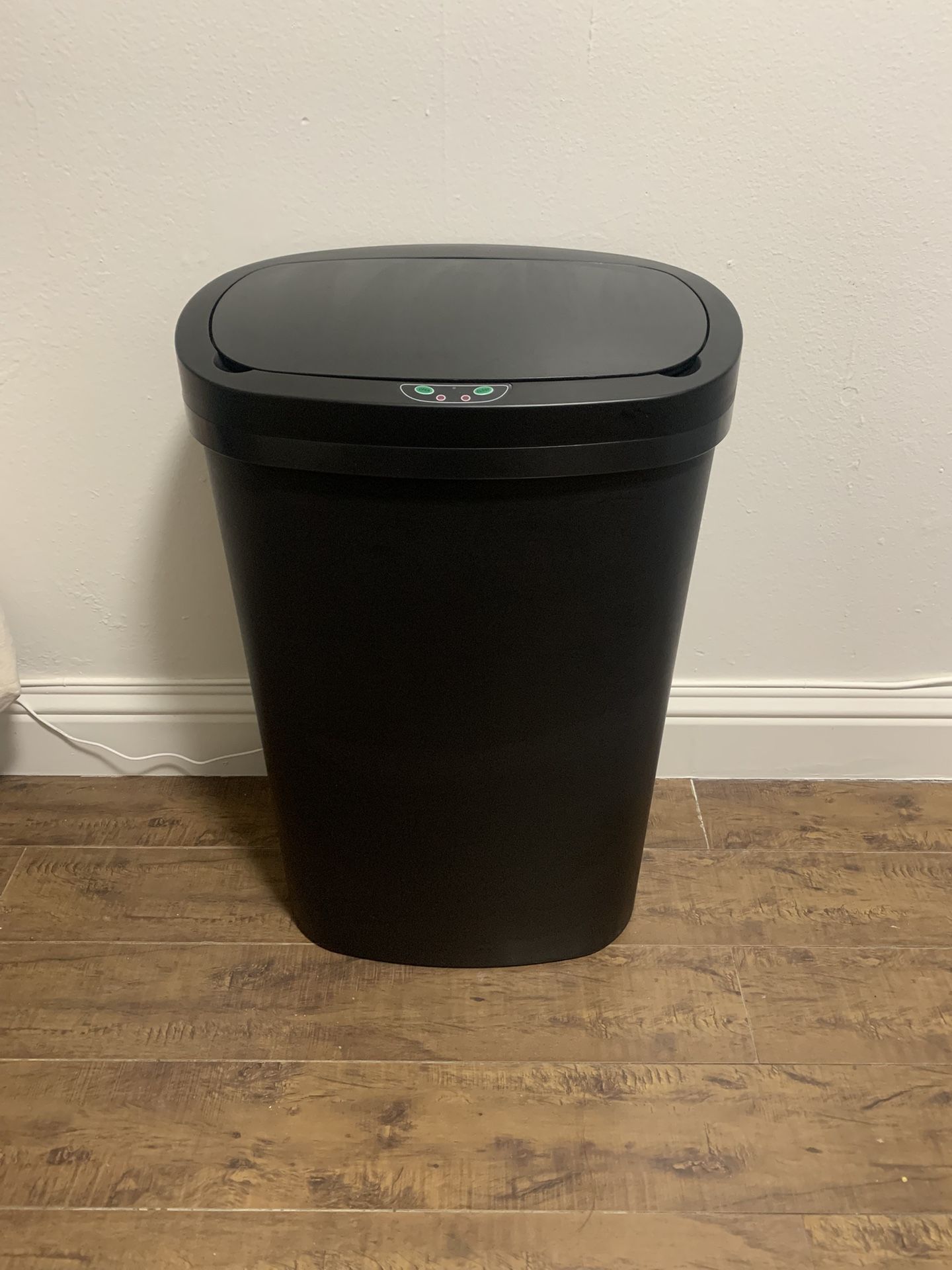 Motion Sensor Trash Bin