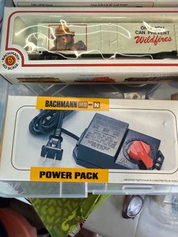 James Bachman HO Train set with electronic  bridges