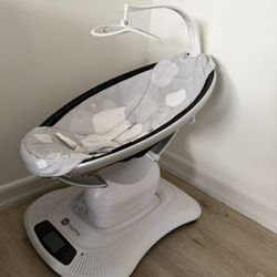 4moms mamaRoo swing 3.0