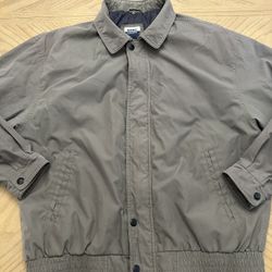 Men’s lightweight bomber jacket olive green full zip long sleeve and side pockets size large 