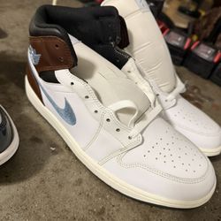 Jordan 1 Mids 