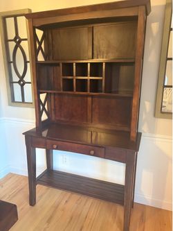 Buffet cabinet/wine rack