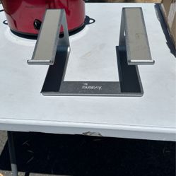 Metal Laptop Stand