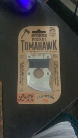 Pocket tomahawk survival tool