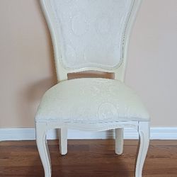 2 Beautiful White Chair 