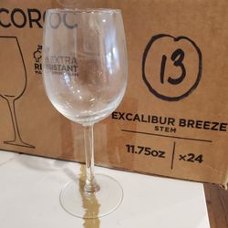 NEW Lot of 13 Clear Wine Glass Glasses Restaurant Bar Wedding Arcoroc 11.75 oz Excalibur Breeze Stem