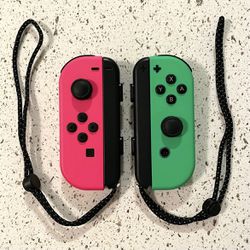 Nintendo Switch Neon Pink & Neon Green Joy-Cons with Wrist Straps (PREOWNED)