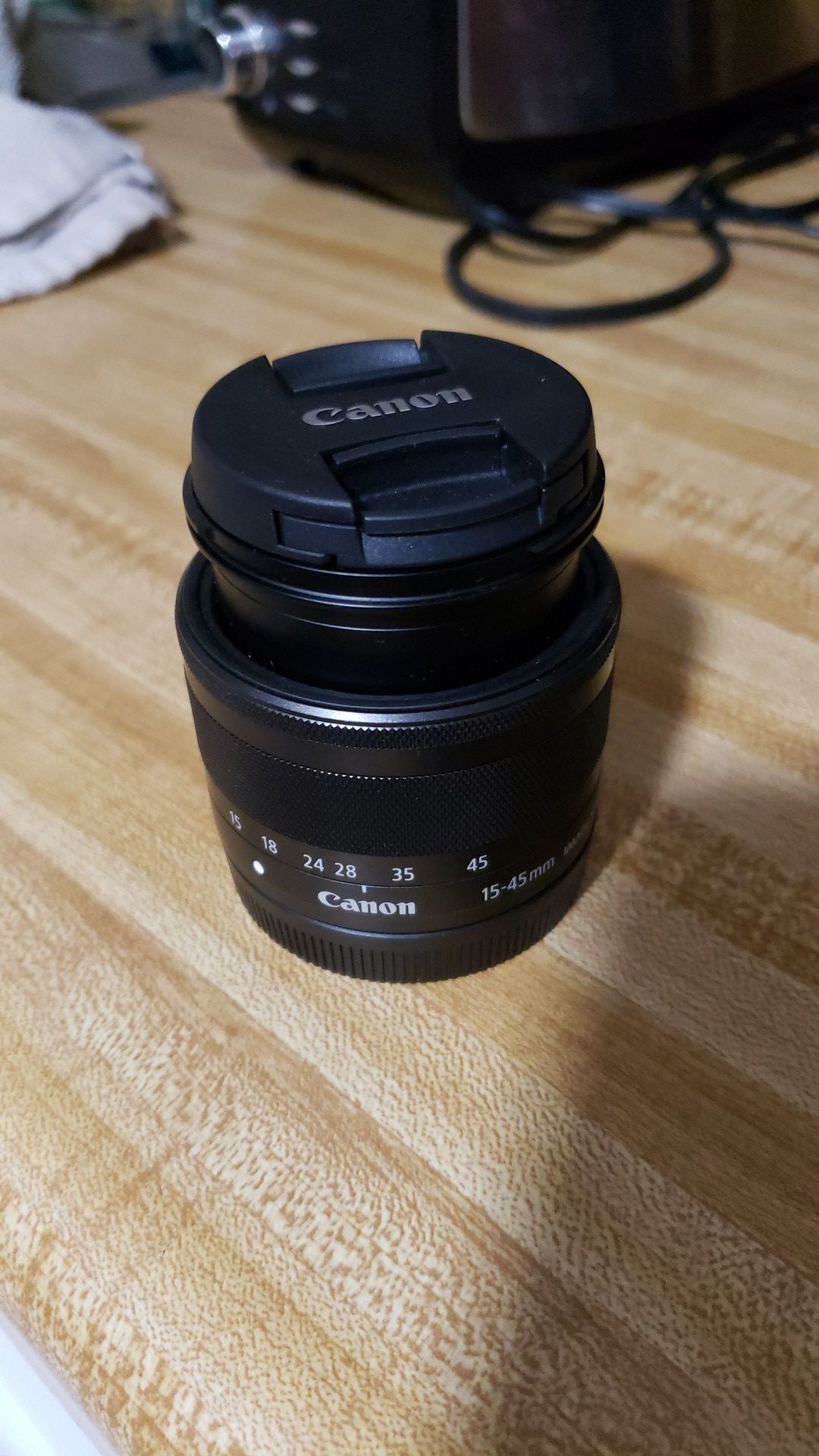 Canon zoom lens 15-45 0.25 m/0.8ft EF-M