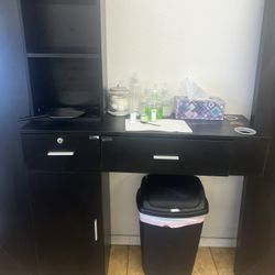 Salon Station