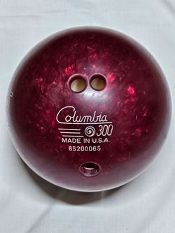 Bowling ball Columbia 300
