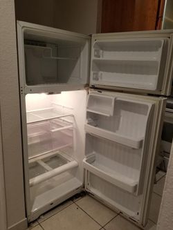 28 x 67 refrigerator