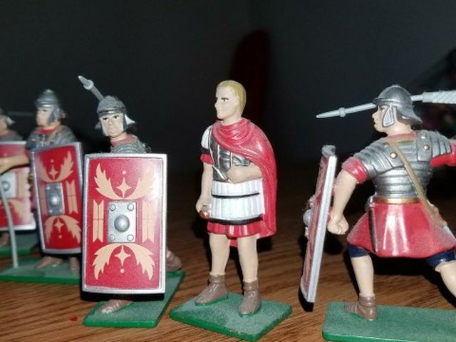 Ancient Miniature Toy Soldiers Collectibles Plastic And Metal