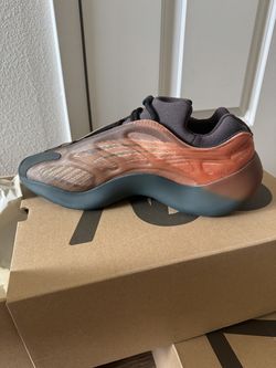 Yeezy 700 size 12